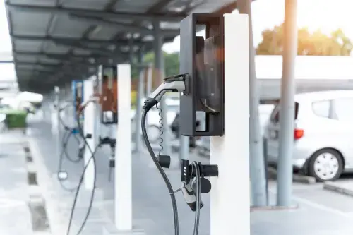 EV Charging for Commercial Fleets in Indianapolis: What Businesses Need to Know Before Electrifying