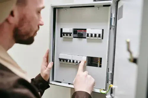 Garage Subpanel Installation: What It Is, When You Need One, and Cost