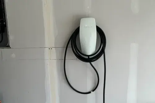 Best Electrician for Tesla Wall Connector Installation: Indianapolis Guide